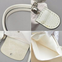 Longchamp L - Branco com acabamento em preto