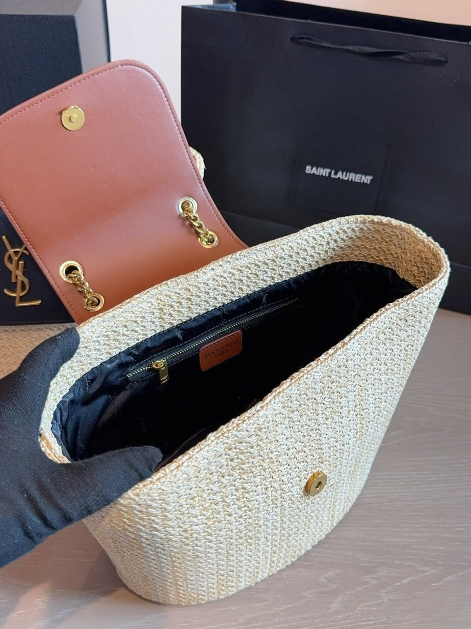 Saint Laurent Manon em Ráfia – Bolsa transversal