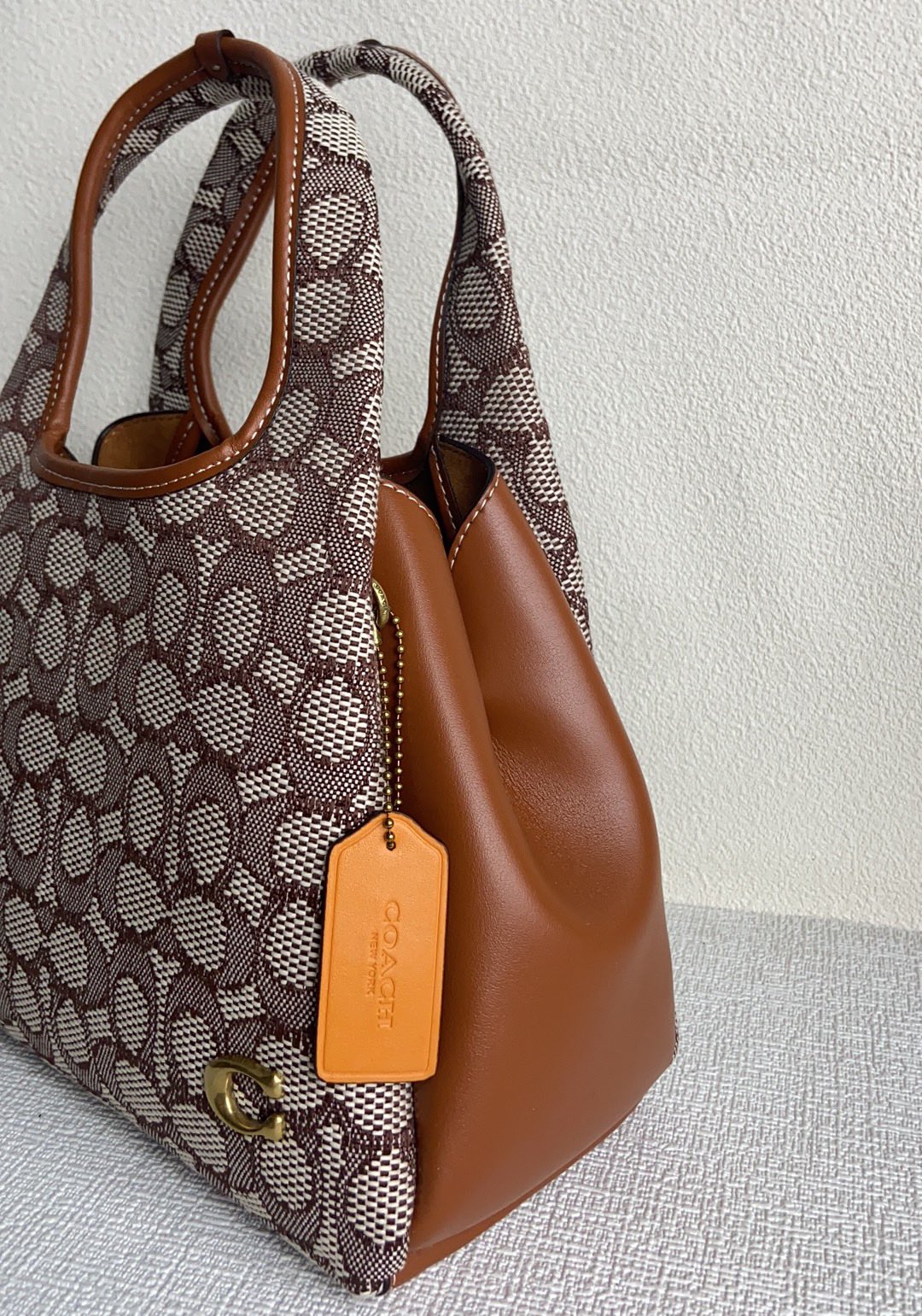 Coach Lana Shoulder 23 - Estampa Signature