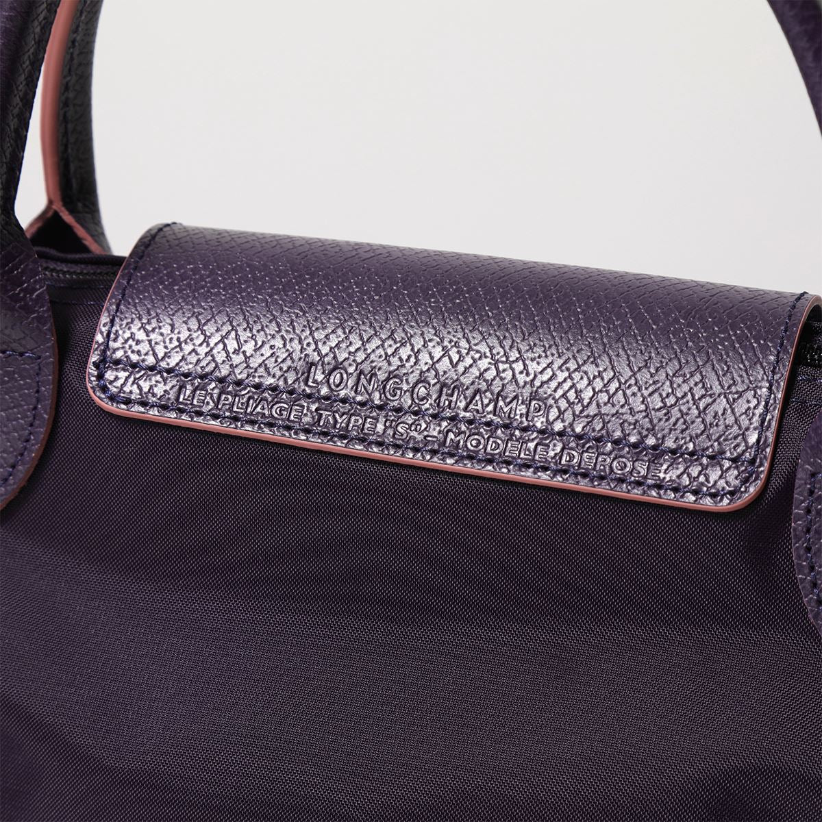 Longchamp S - Violeta com acabamento em rosa