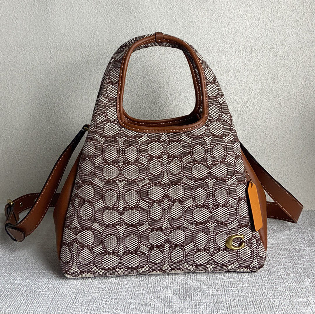 Coach Lana Shoulder 23 - Estampa Signature