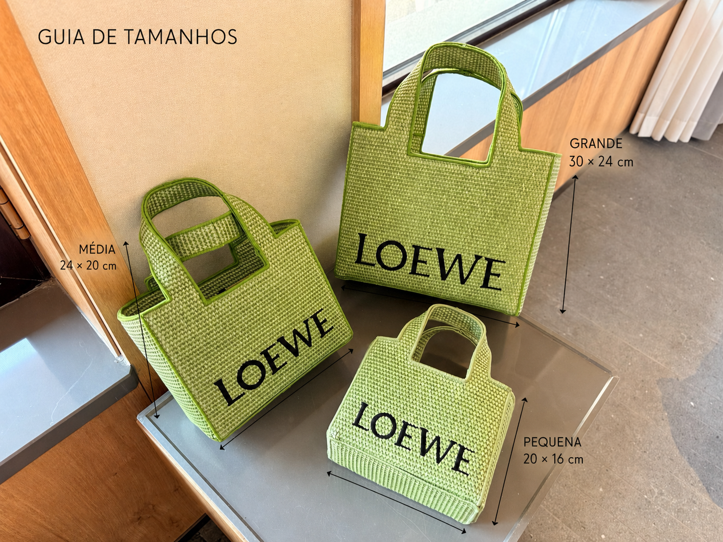 Loewe Font Tote em Ráfia - Verde