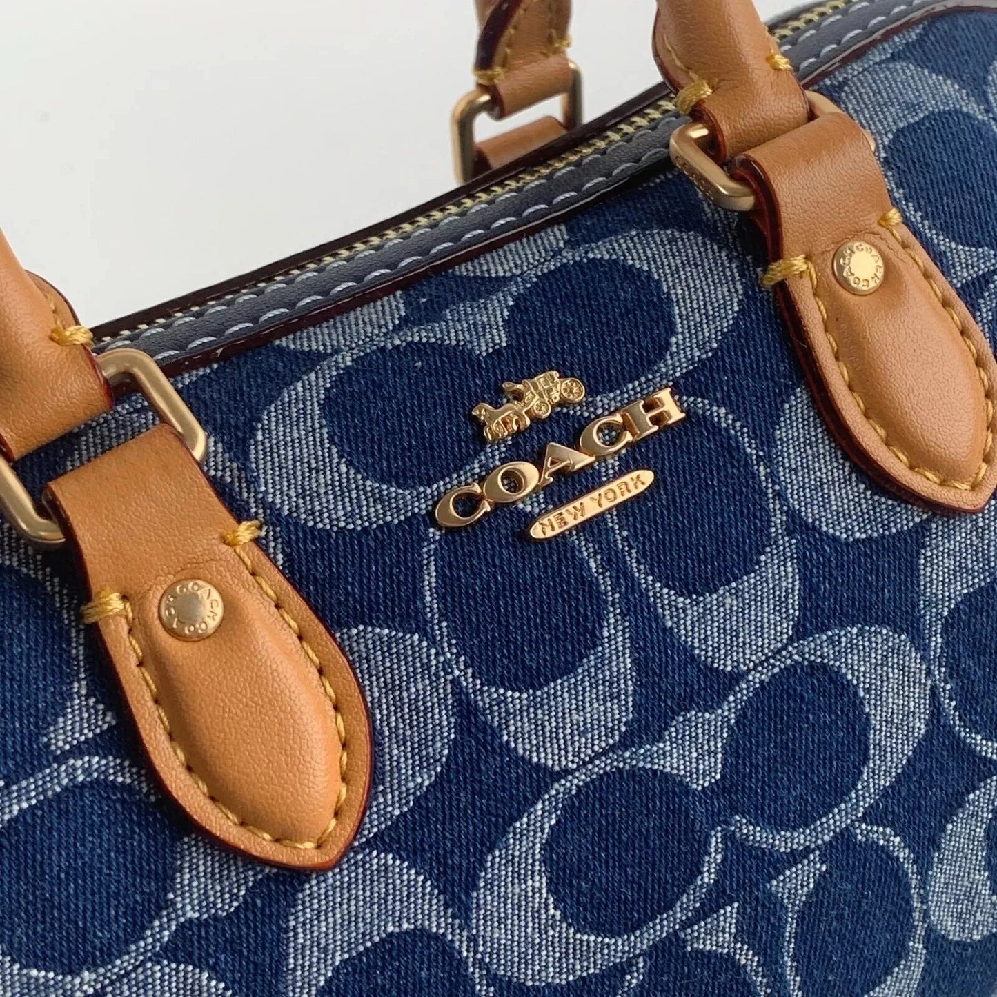 Coach Mini Rowan Satchel - Azul jeans com camel