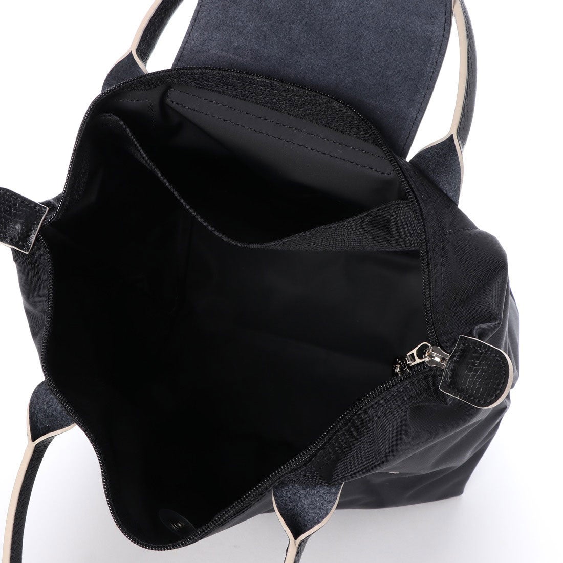 Longchamp S - Preto com acabamento em branco