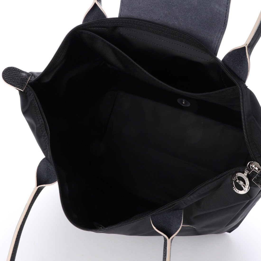 Longchamp M - Preto com acabamento em branco