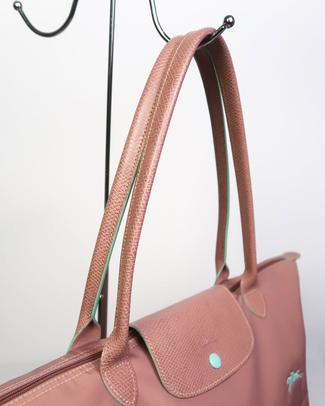 Longchamp L - Rosa com acabamento em verde água