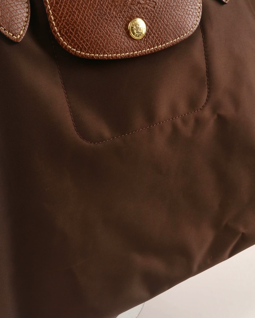 Longchamp L - Castanho