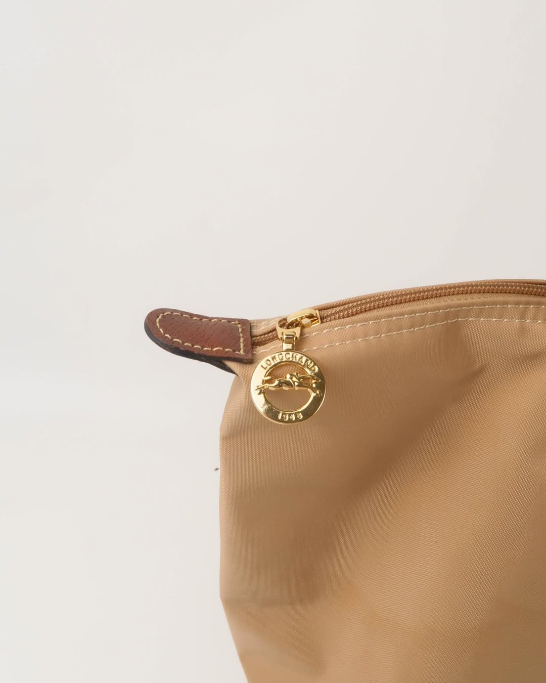 Longchamp M - Camel