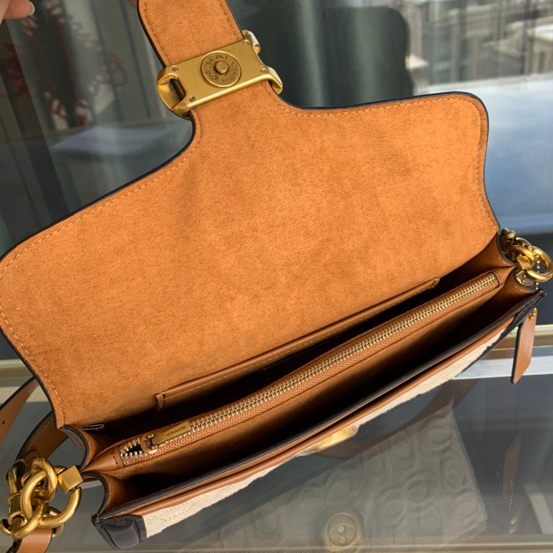 Coach Tabby 26 · Bege com castanho camel