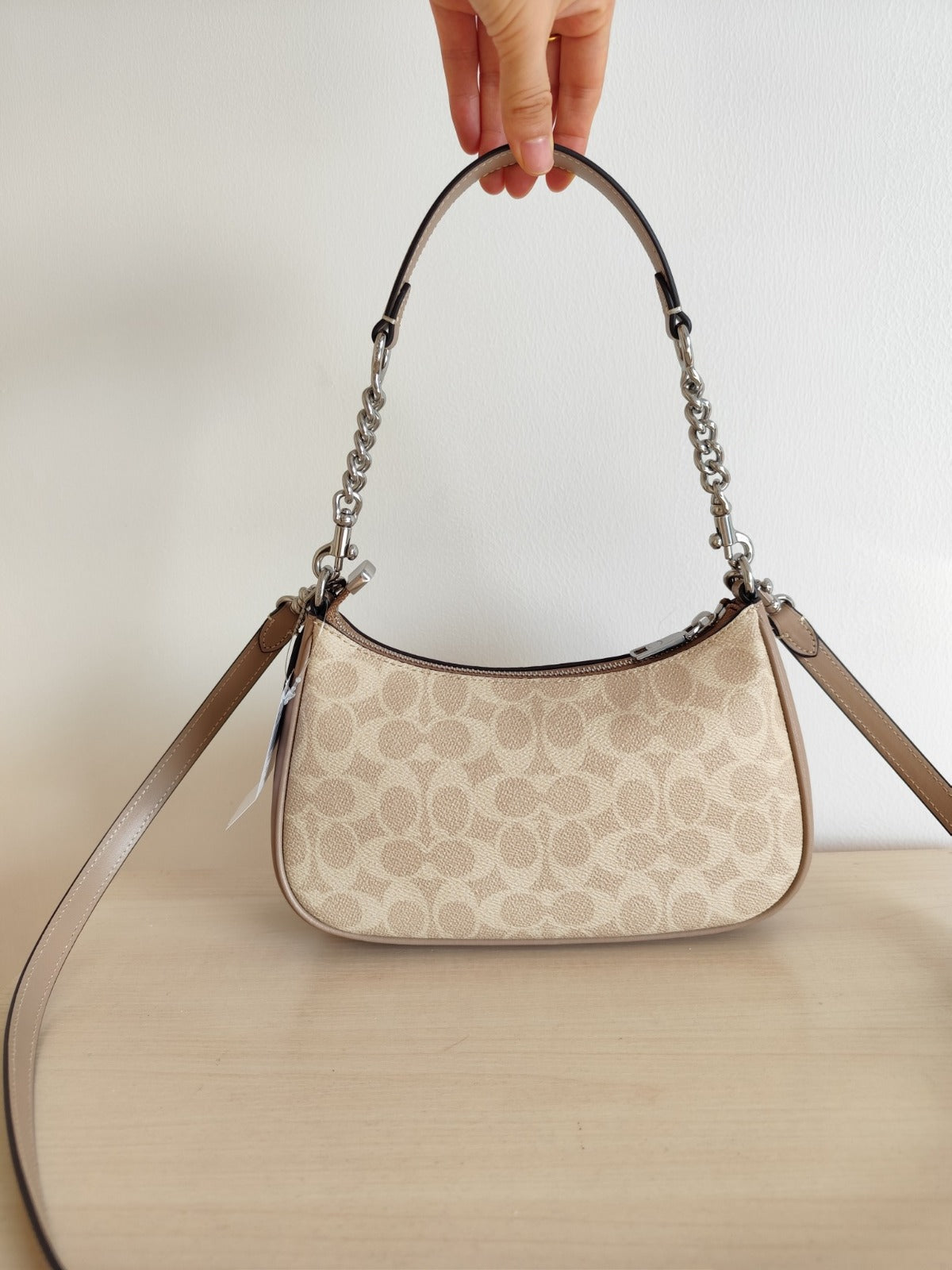 Coach Teri Shoulder Bag - Bege