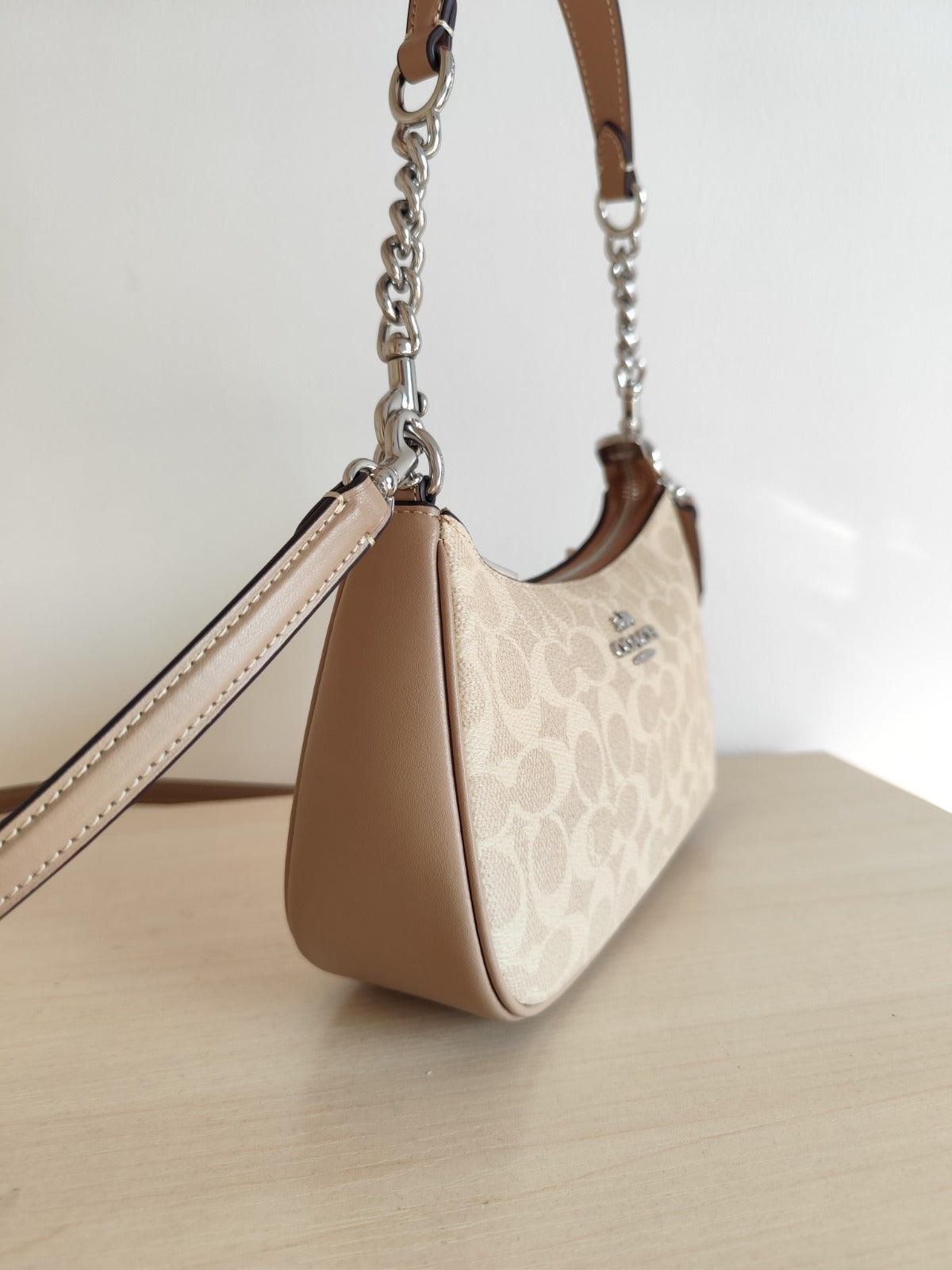Coach Teri Shoulder Bag - Bege