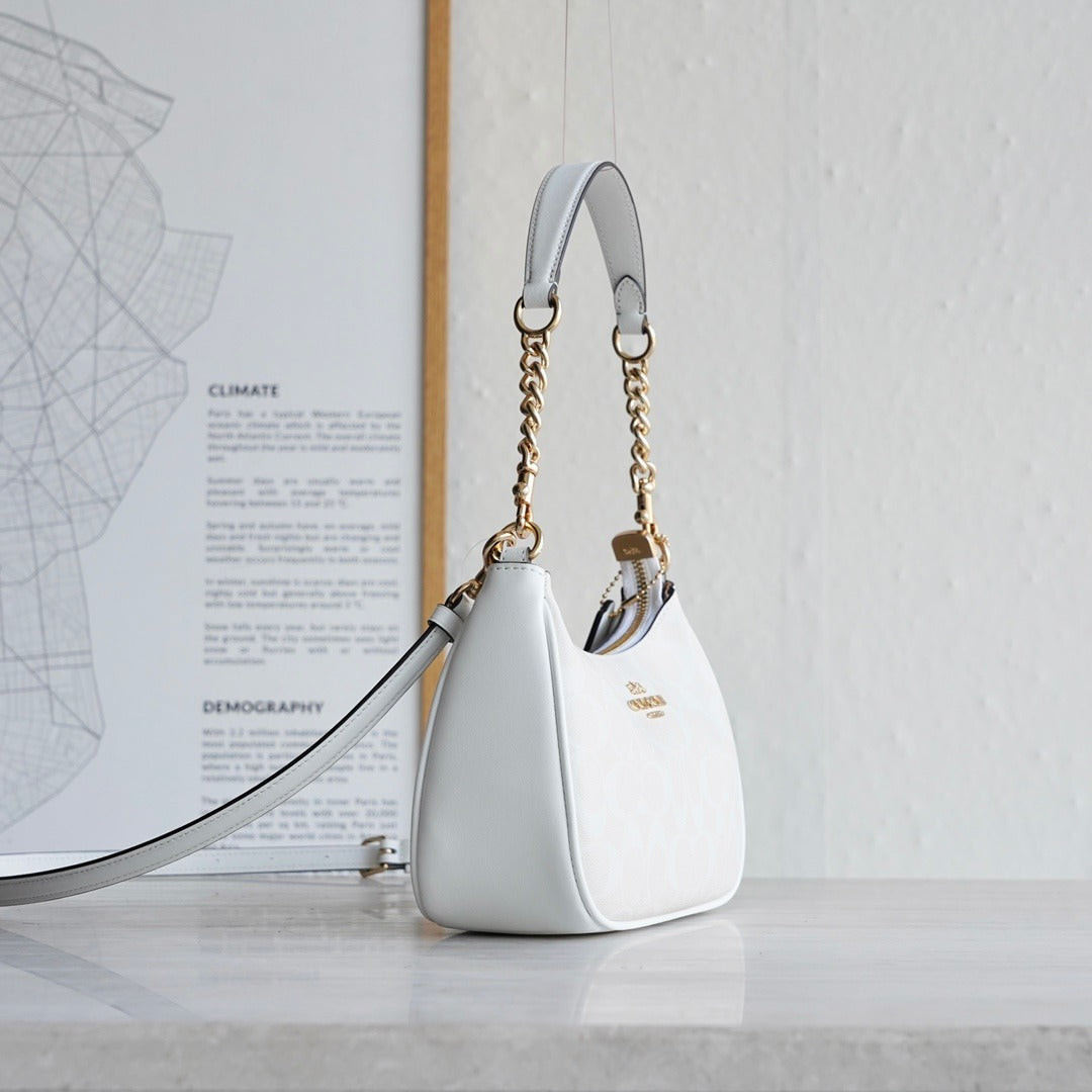 Coach Teri Shoulder Bag - Branca