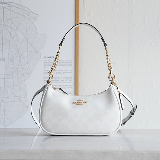 Coach Teri Shoulder Bag - Branca