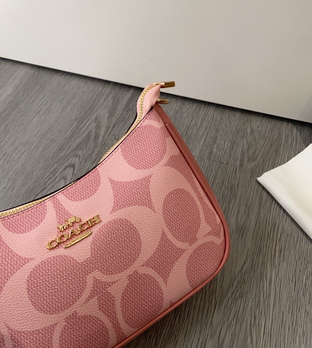 Coach Teri Shoulder Bag - Rosa Blush