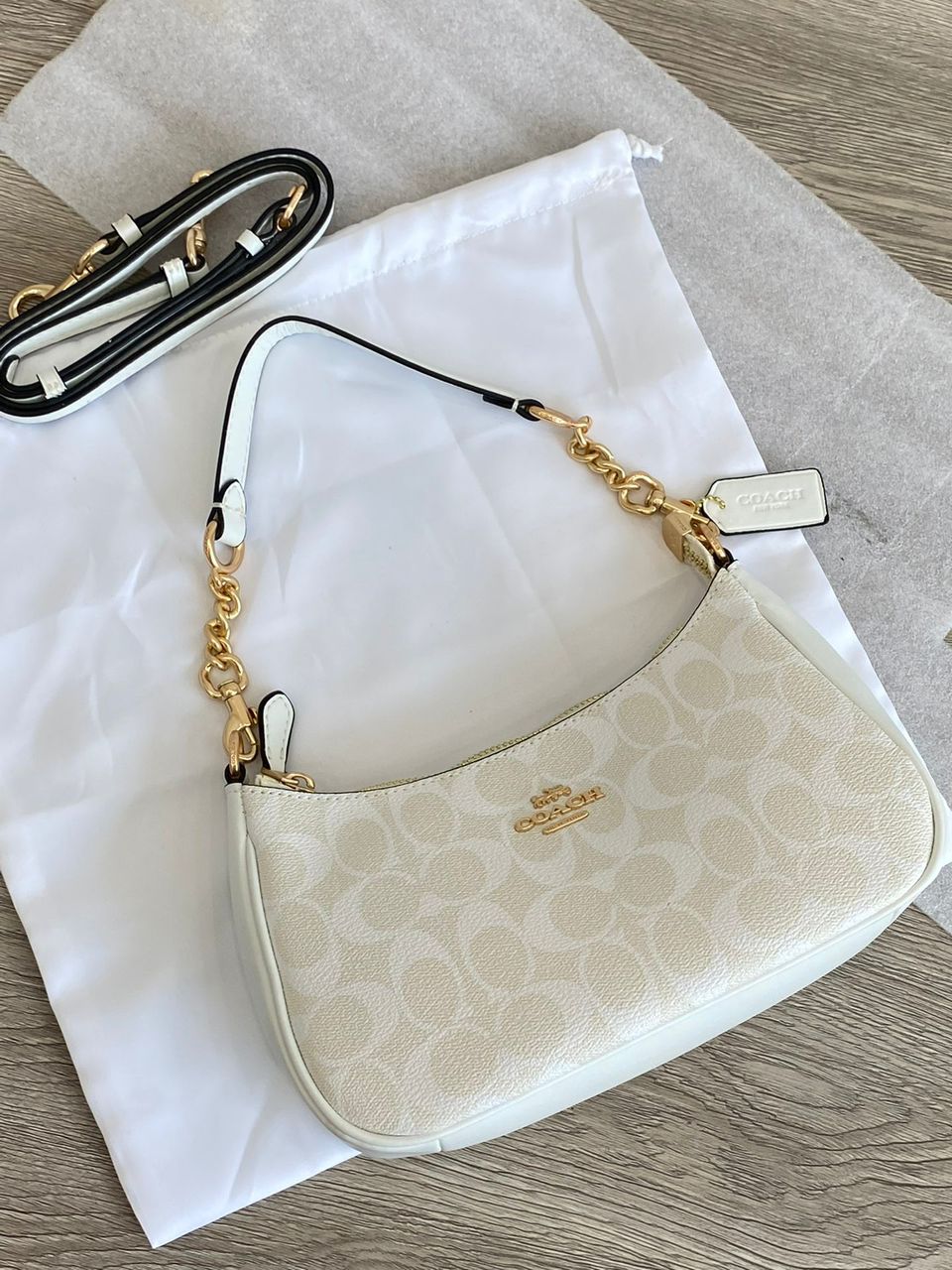 Coach Teri Shoulder Bag - Branco e marfim