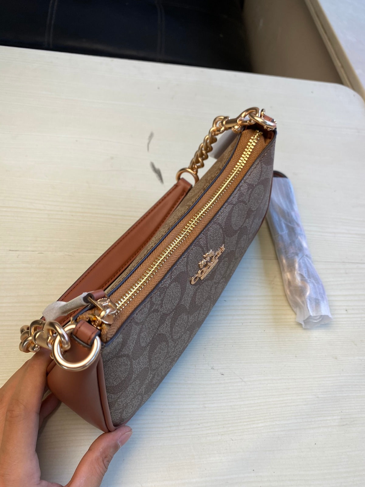 Coach Teri Shoulder Bag - Castanho conhaque