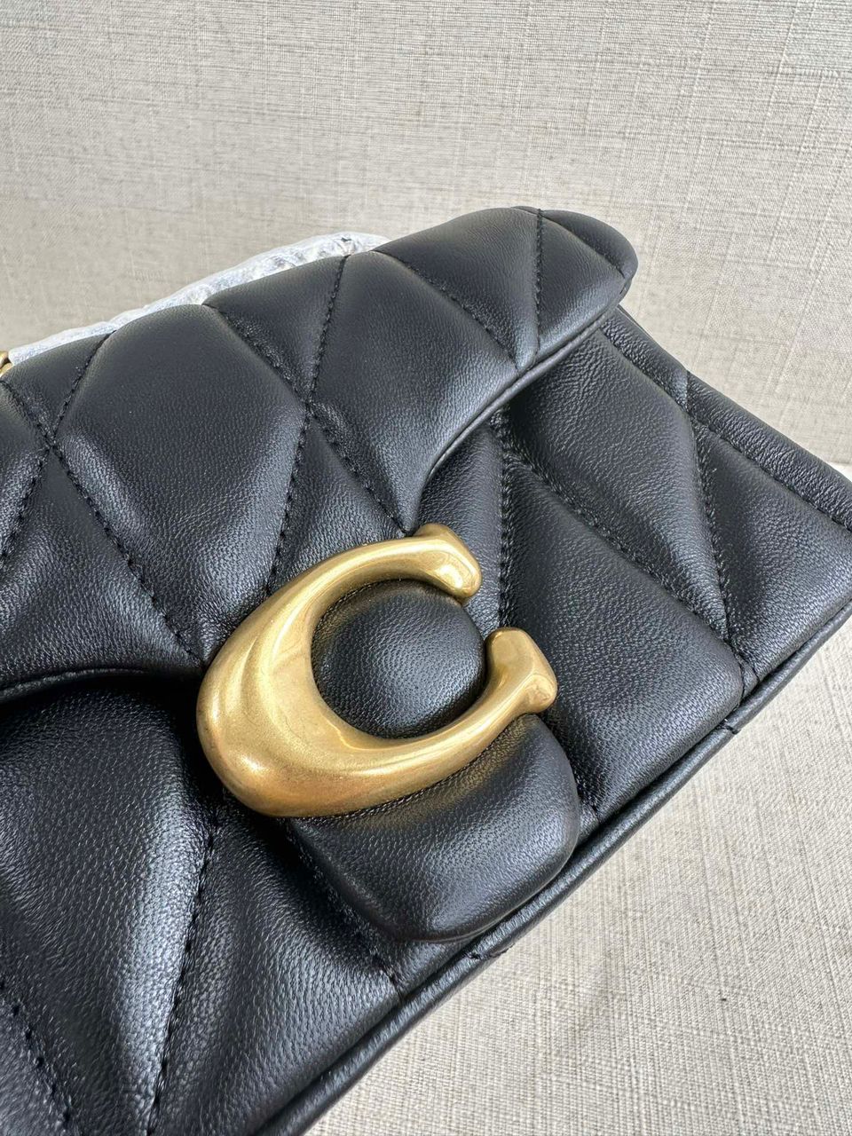 Coach Quilted Tabby Bag 20 - Preto