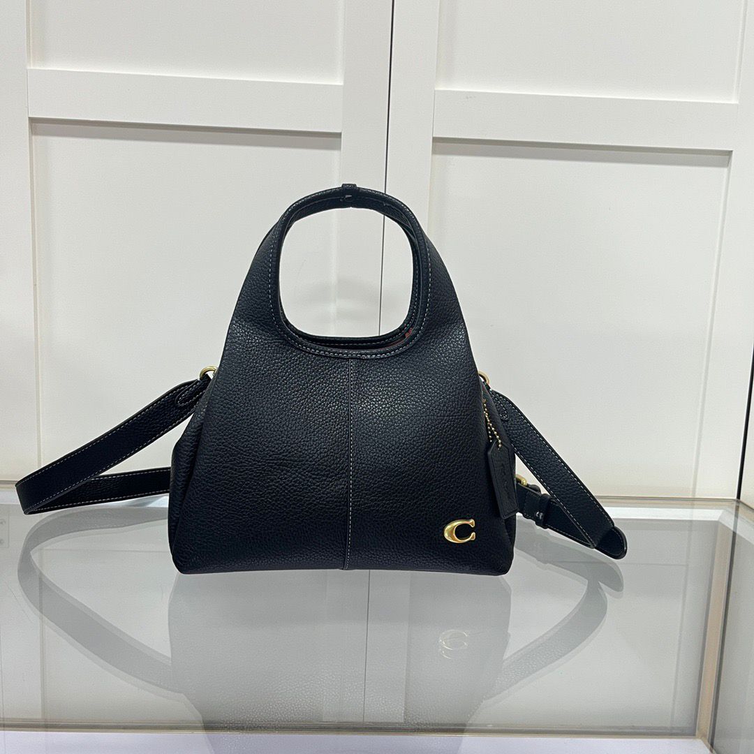Coach Lana Shoulder 23 - Preto