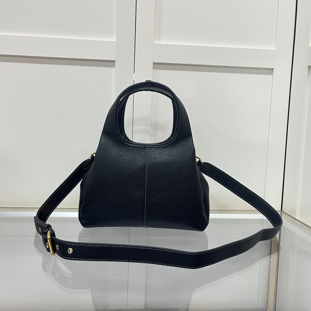 Coach Lana Shoulder 23 - Preto