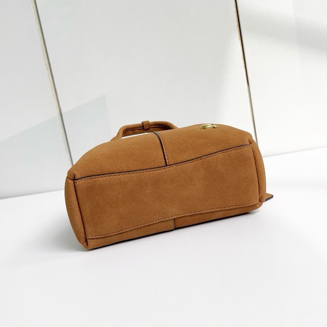 Coach Lana Shoulder 19 em camurça - Castanho conhaque