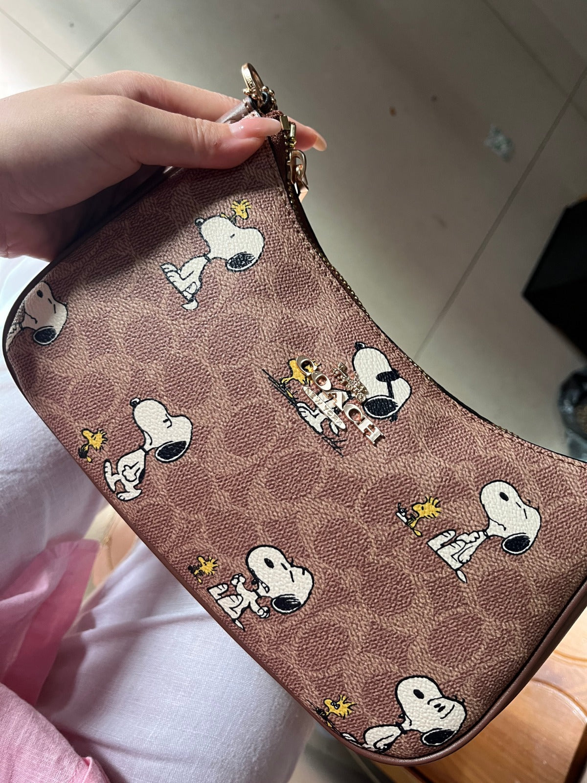 Coach Teri Shoulder - Snoopy
