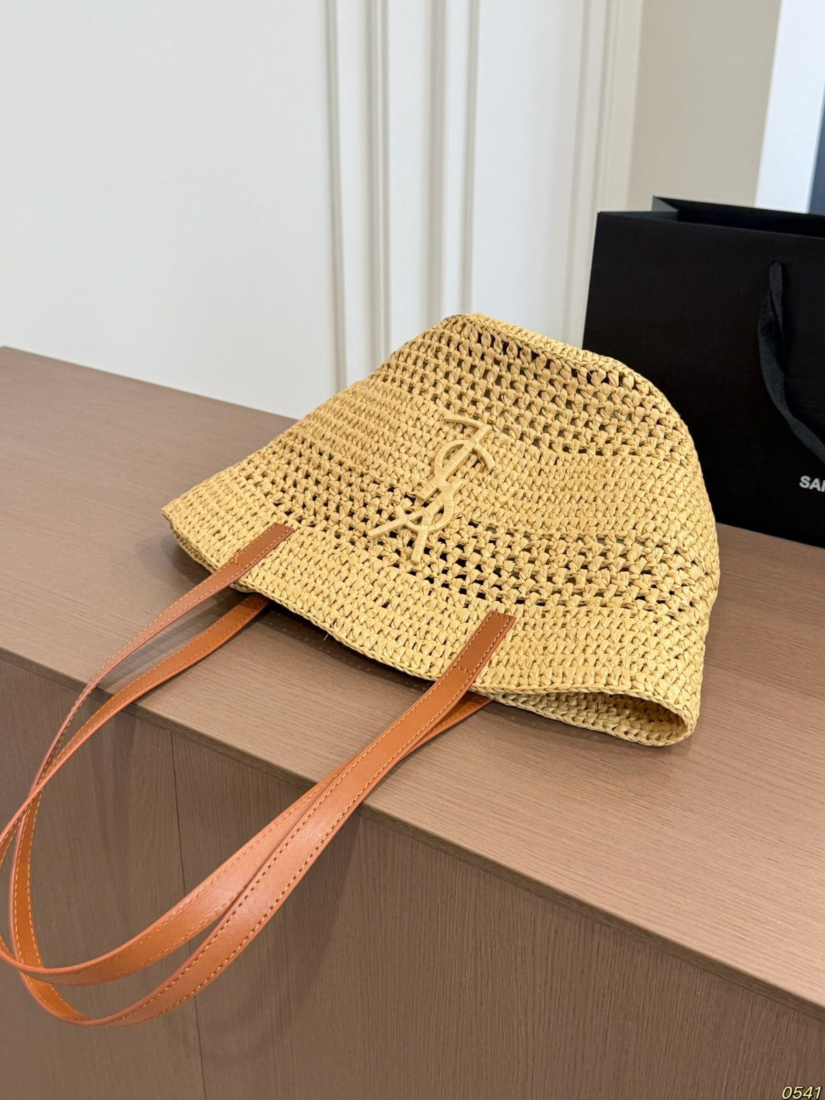 Saint Laurent Panier Small em Ráfia