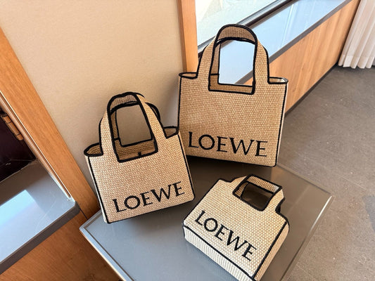 Loewe Font Tote em Ráfia - Preto