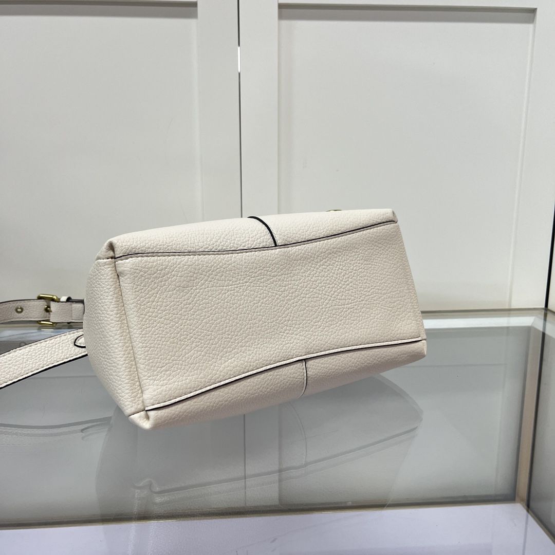 Coach Lana Shoulder 23 - Branca