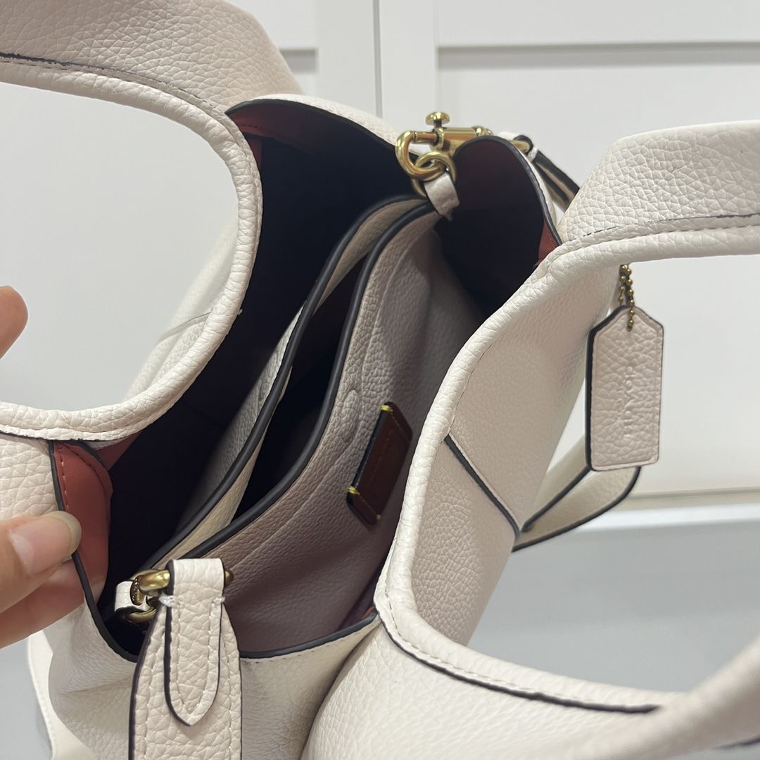 Coach Lana Shoulder 23 - Branca