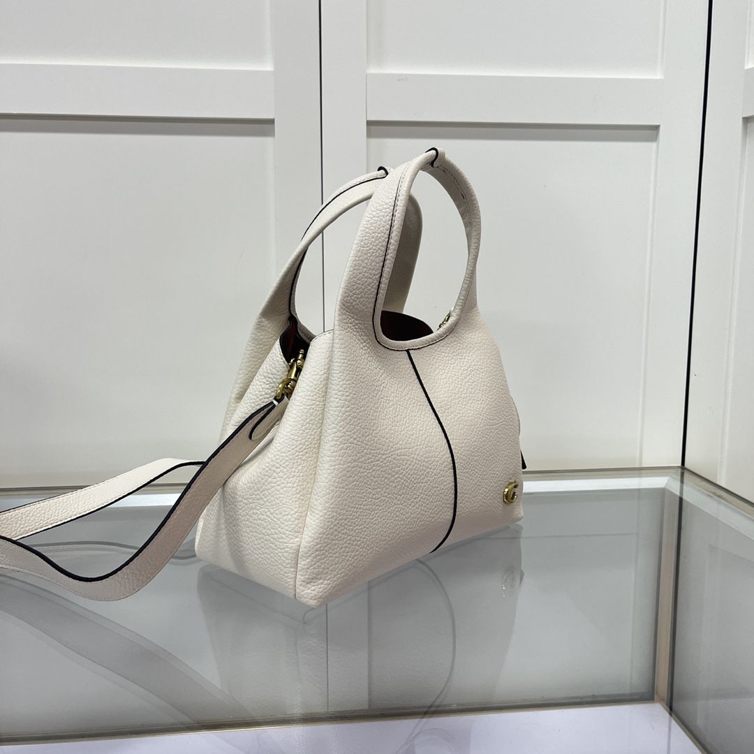 Coach Lana Shoulder 23 - Branca