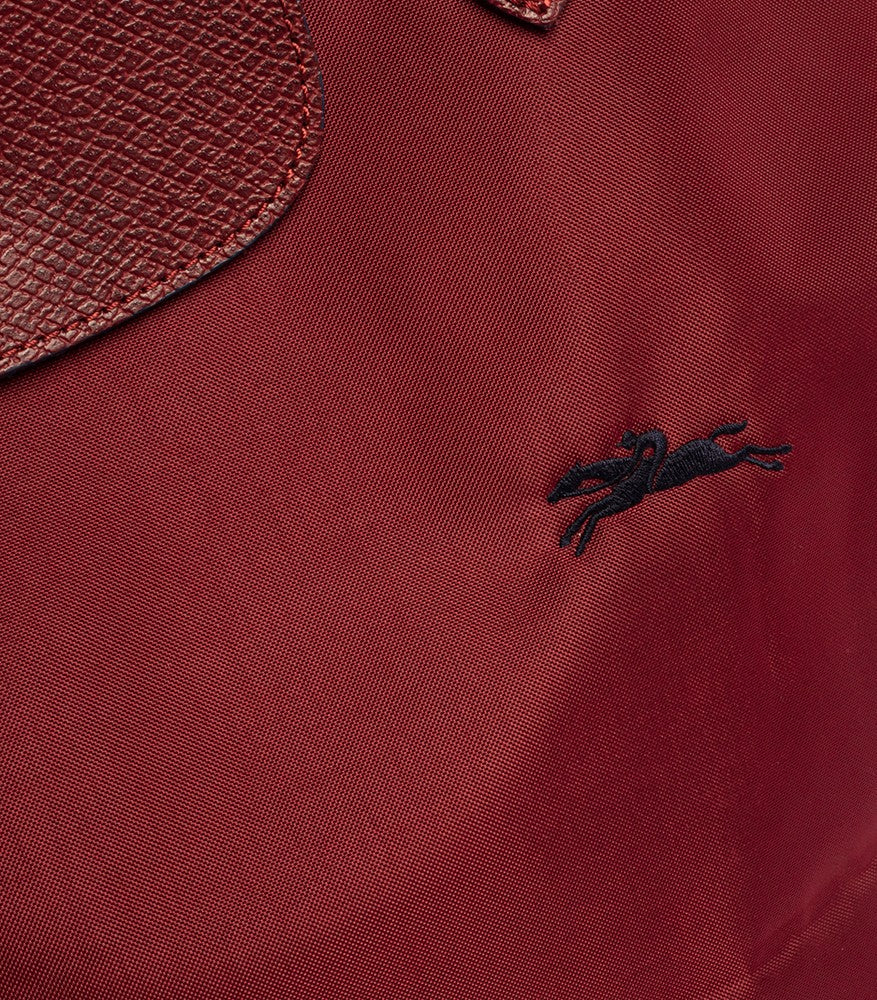 Longchamp M - Vermelho granada com acabamento em preto