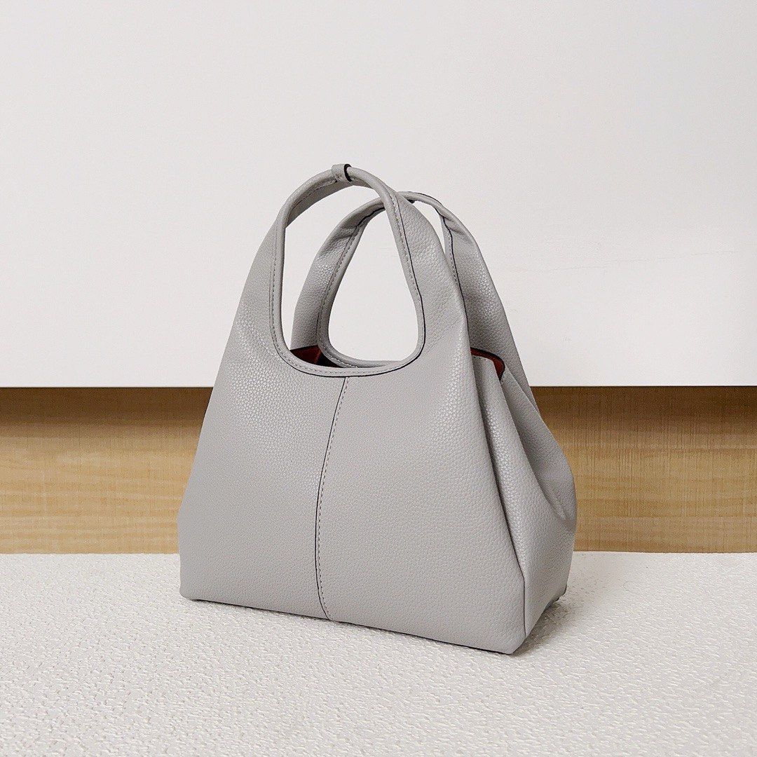 Coach Lana Shoulder 23 - Cinza