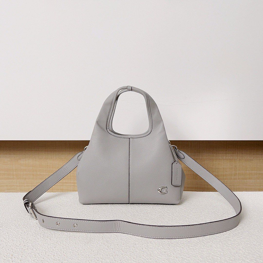 Coach Lana Shoulder 23 - Cinza