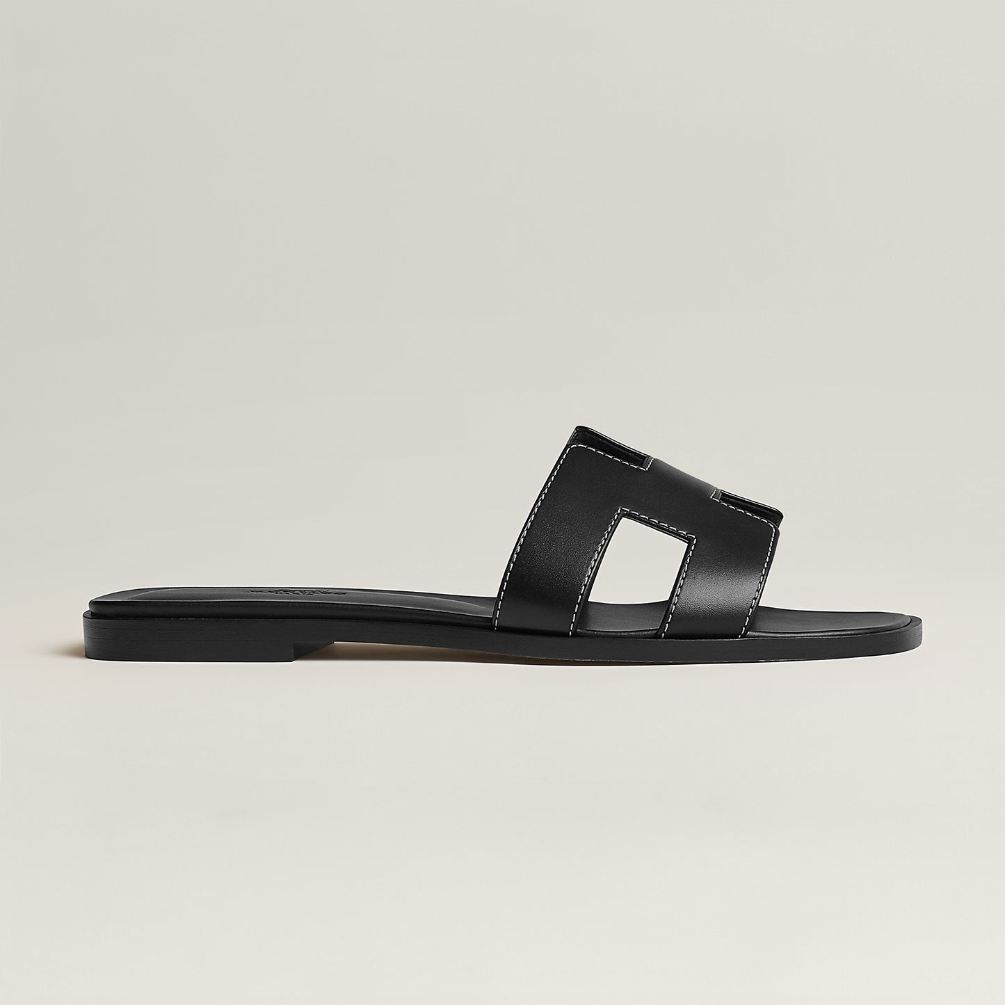 Sandália Hermès Oran - Preto